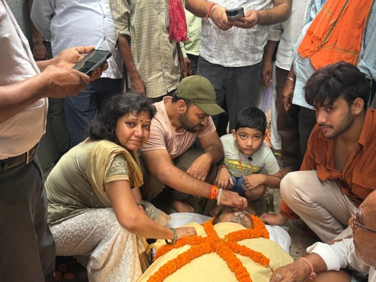 जेलर सुबोध कुमार की माताजी कौशल्या देवी का निधन,पलामू में शोक की लहर